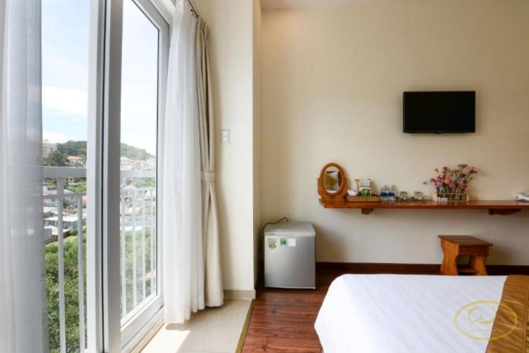 Phòng Deluxe Double Balcony Moutain View