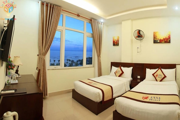 Phòng 2 giường hướng nhìn ra thành phố