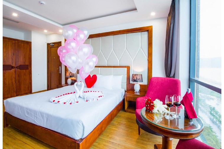 Khách Sạn Lê Hoàng Beach Đà Nẵng