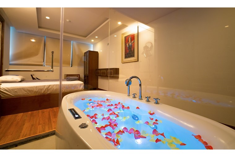 Khách Sạn Lê Hoàng Beach Đà Nẵng