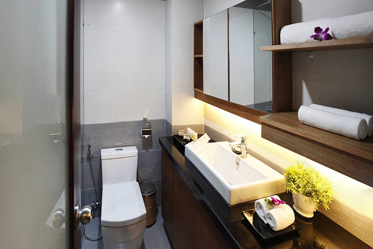 Phòng Deluxe Double  Room with River  & City View 