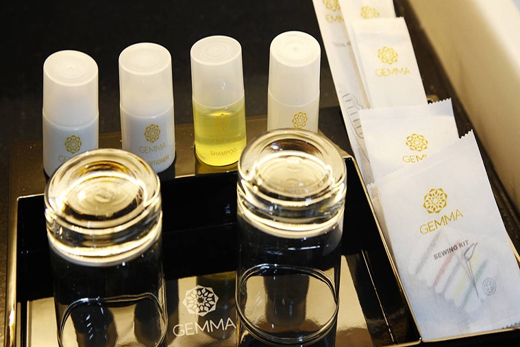 Phòng Deluxe Double  Room with River  & City View 