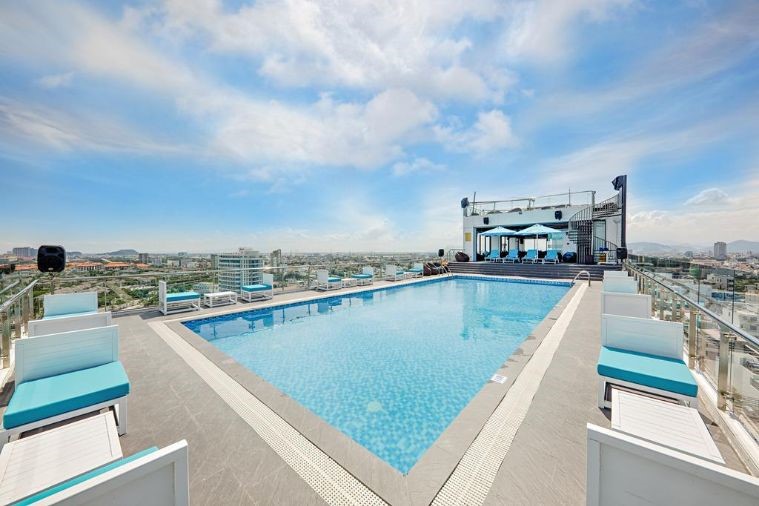  Yarra Ocean Suites Danang 