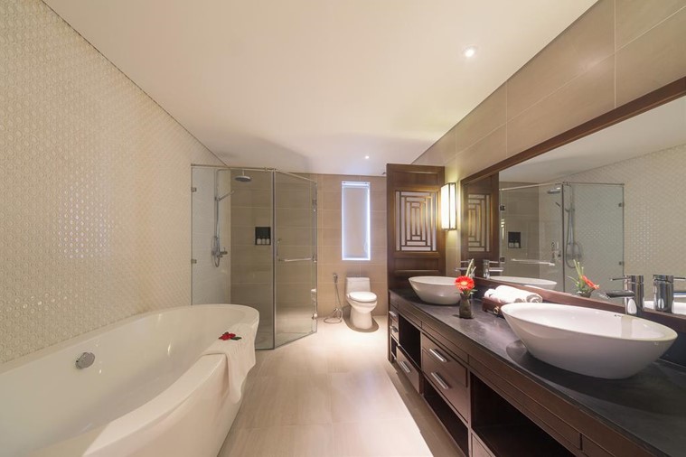 Executive Suite with River View