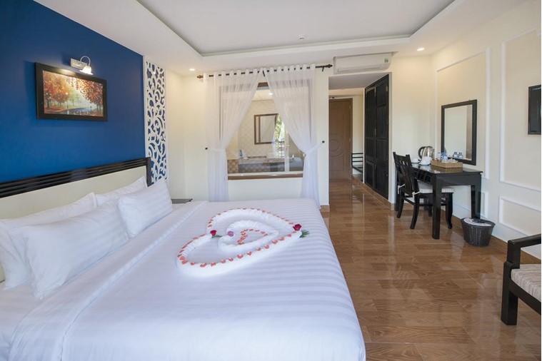 Phòng Deluxe Double With Balcony