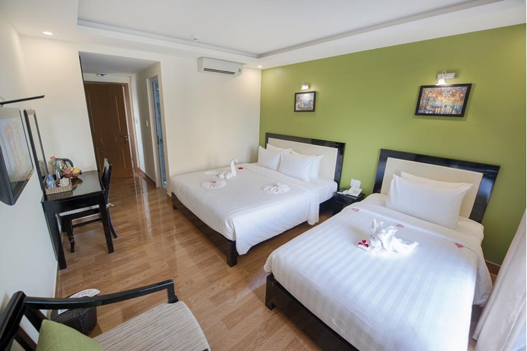 Phòng Triple With Balcony 