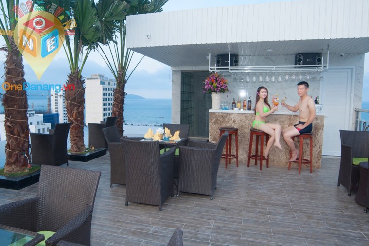 Queen's Finger Hotel