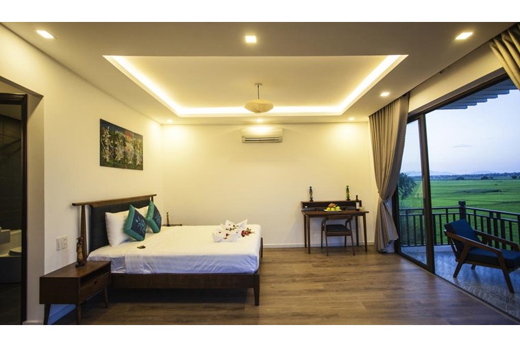 Phòng Deluxe Double with Balcony