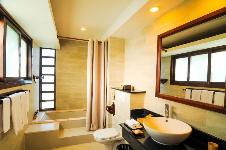 Phòng Deluxe Twin Sea View