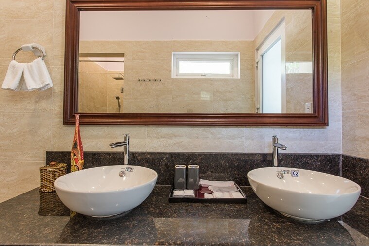 Ocean View Villa with Open Bathtub