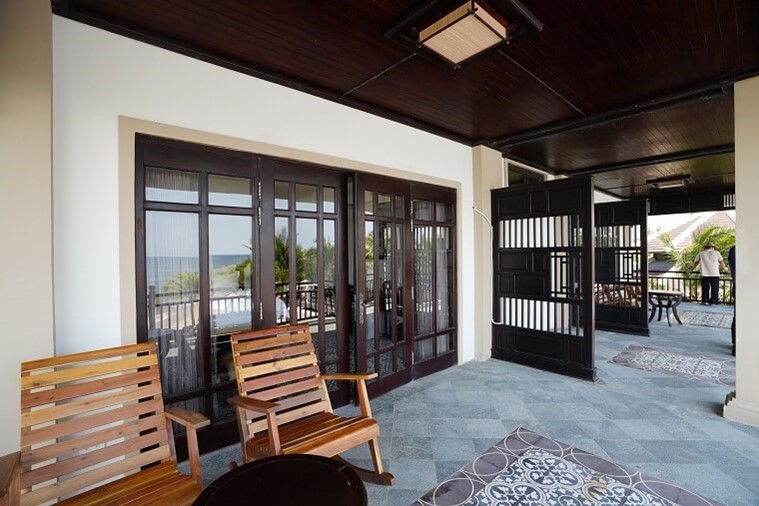 Impeccable Beach Step Villa