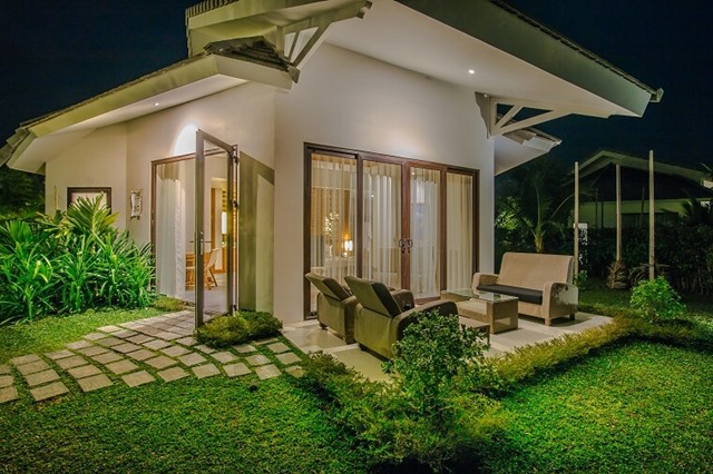 Luxury Villa King Garden View