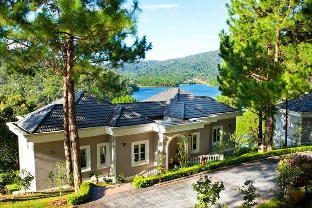 Camellia Junior Suite Lake View