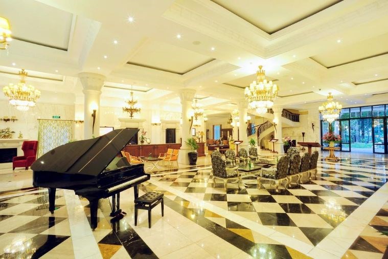 Đà Lạt Edensee Lake Resort & Spa