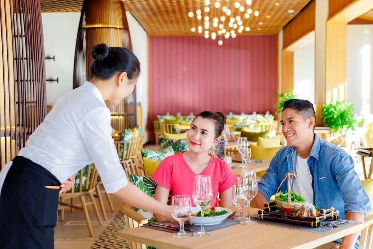 Dusit Princess Moonrise Beach Resort Phú Quốc