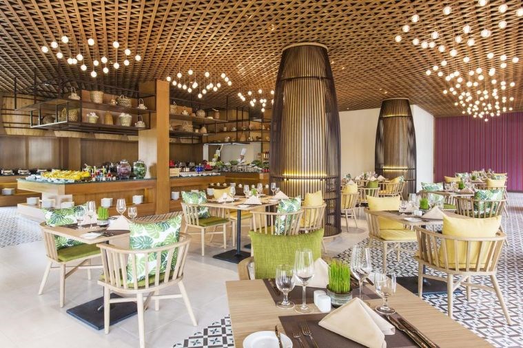 Dusit Princess Moonrise Beach Resort Phú Quốc