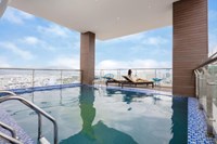 Crown Nha Trang Hotel 