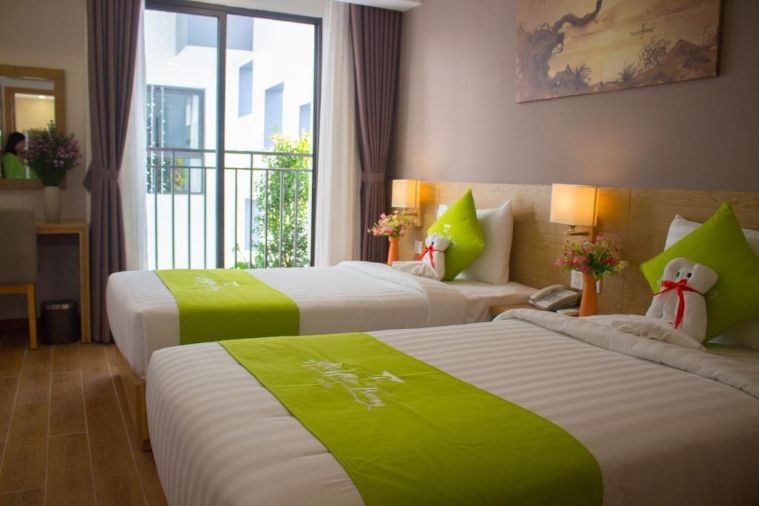 Phòng Deluxe Twin Junior Garden View