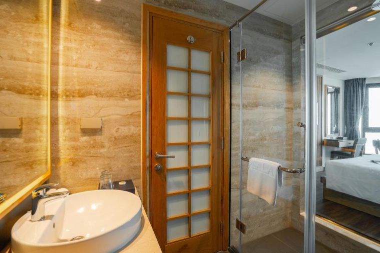 Phòng Superior Double Partial Sea View