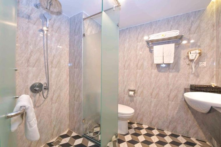 Phòng Deluxe Double Partial Ocean View 