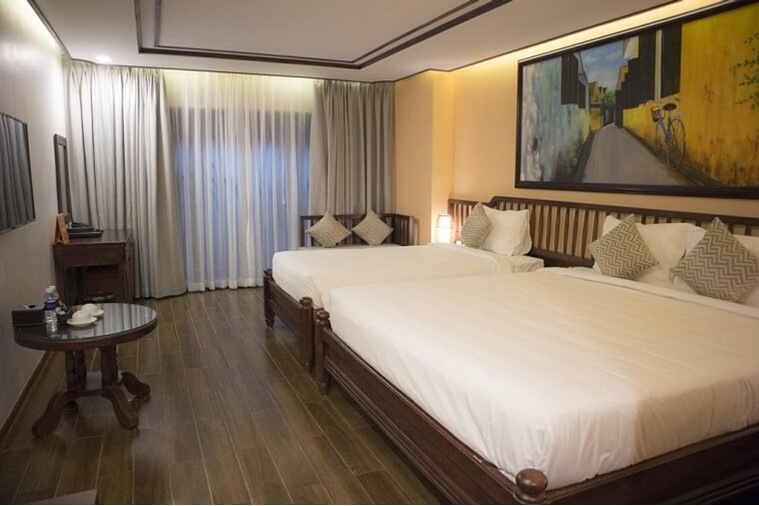 Deluxe Family Village