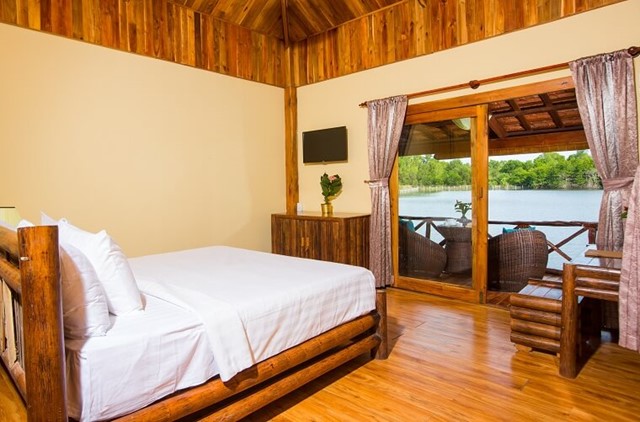 Phòng Deluxe Double Lake View