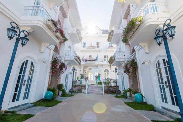 Khách sạn De Charme Village Đà Lạt