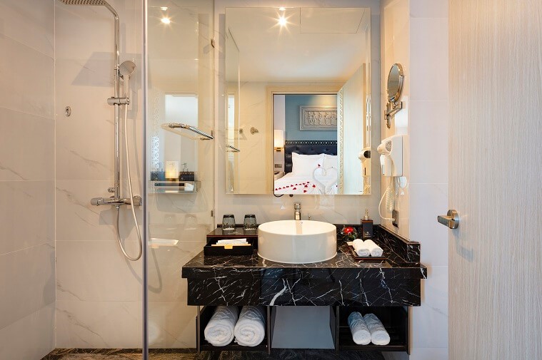 Phòng Premier Twin With Window