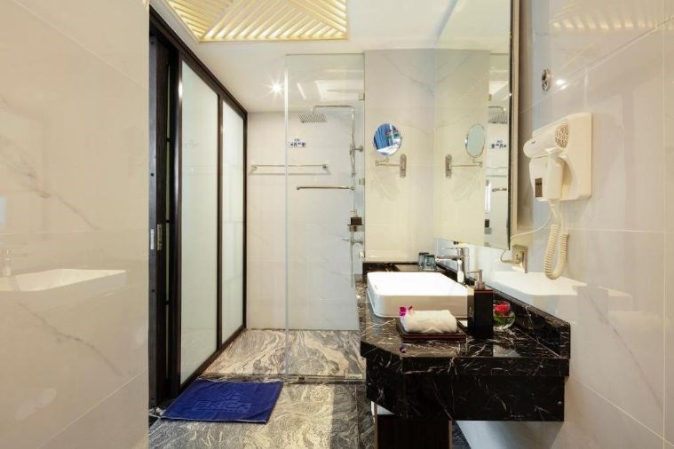 Phòng Classic Triple With Balcony