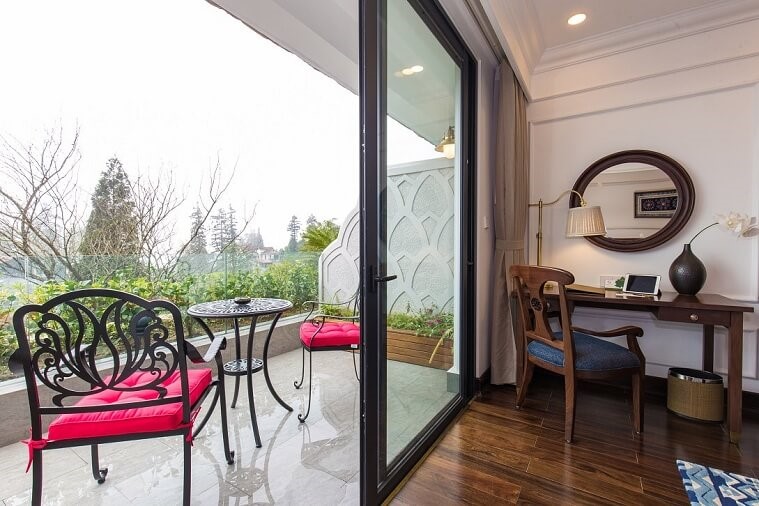 Balcony Premium Classic  Mountain  