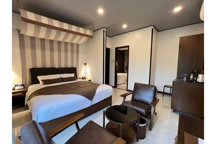 Deluxe King Street View  -Onsen, Sauna Included