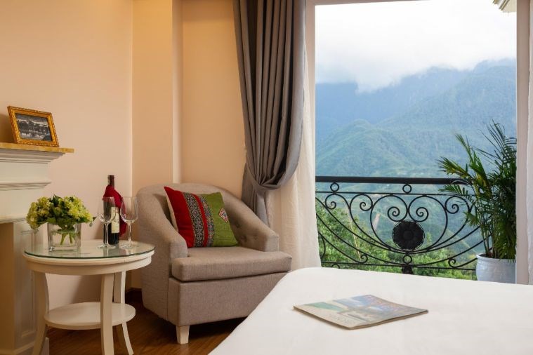 Phòng Deluxe Twin Hướng núi