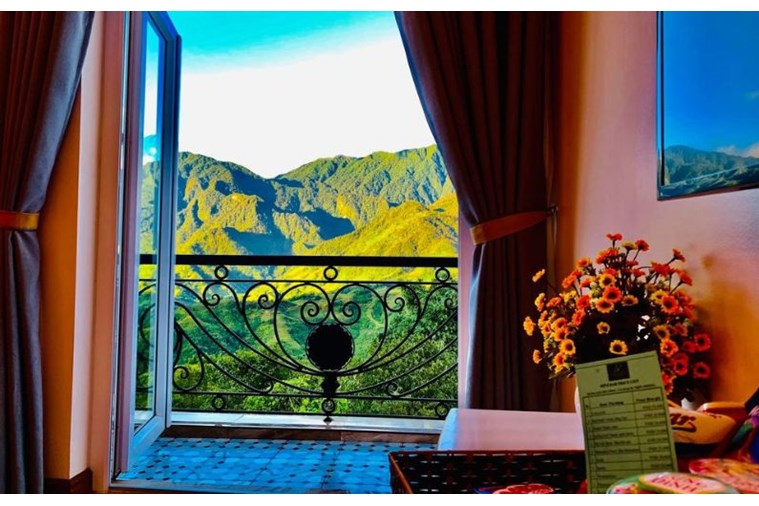 Khách sạn Praha Sapa