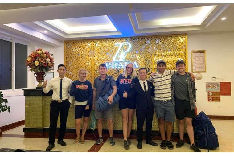 Khách sạn Praha Sapa