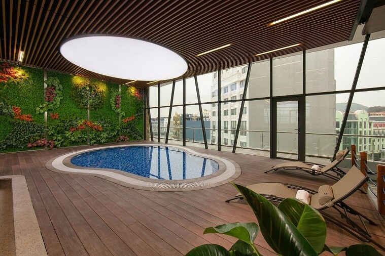 Khách sạn Marina Hạ Long