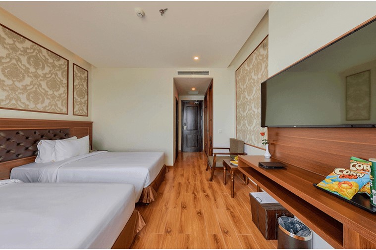 Deluxe Twin City view