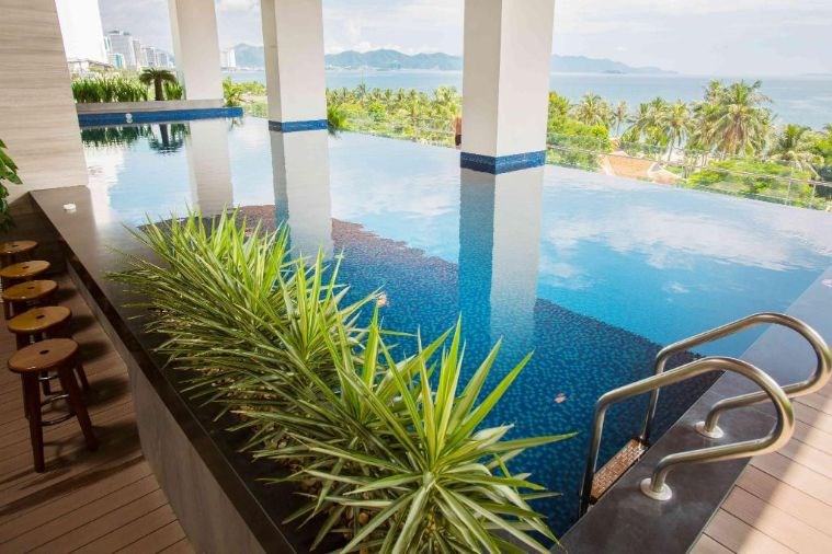 Khách Sạn Queen Ann Nha Trang