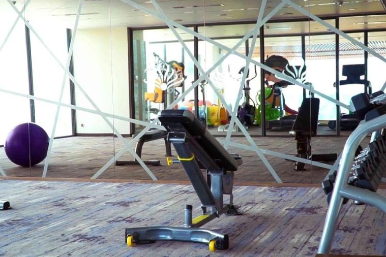 Khách Sạn Queen Ann Nha Trang