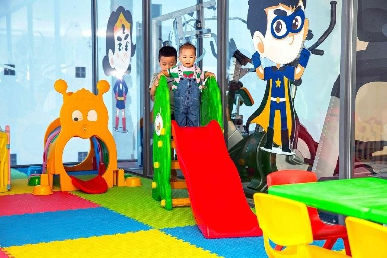 Khách Sạn Queen Ann Nha Trang