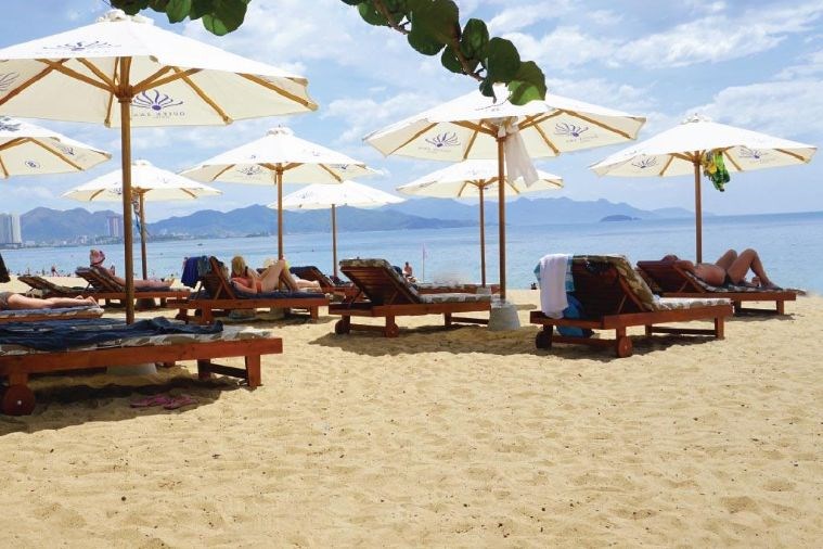 Khách Sạn Queen Ann Nha Trang