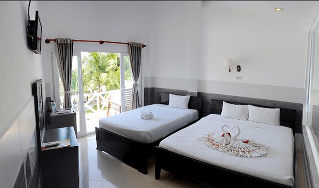 Phòng Deluxe Twin Pool view 