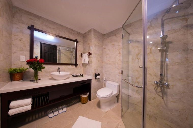 Phòng Deluxe Twin Sea View