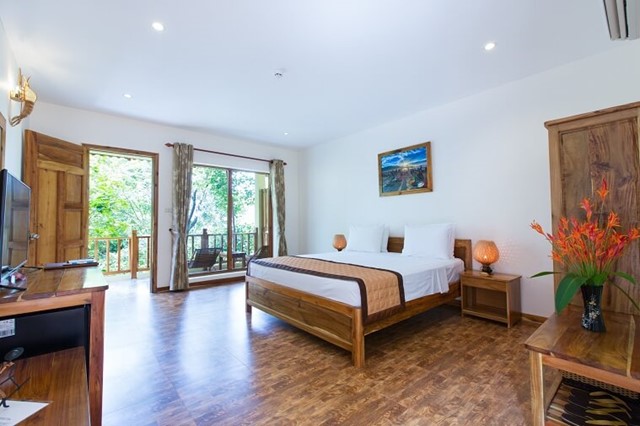 Phòng Deluxe Double Partial Ocean View