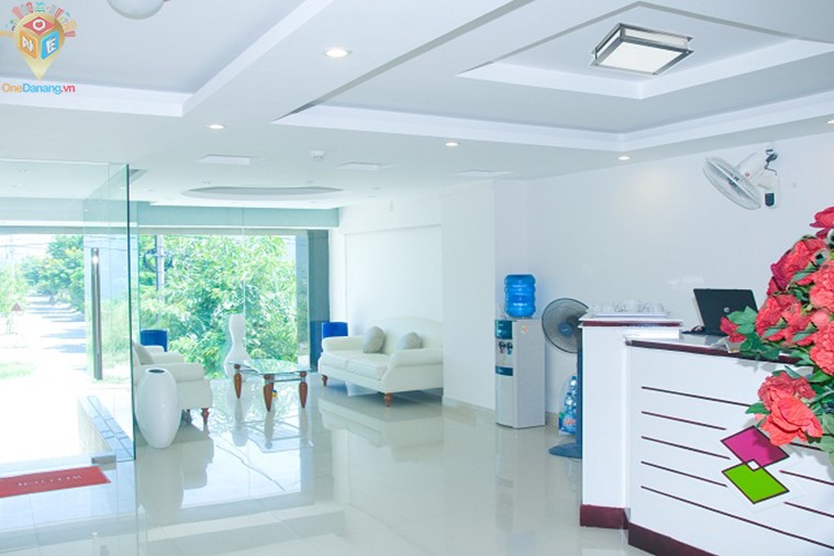 Khách sạn Rainbow