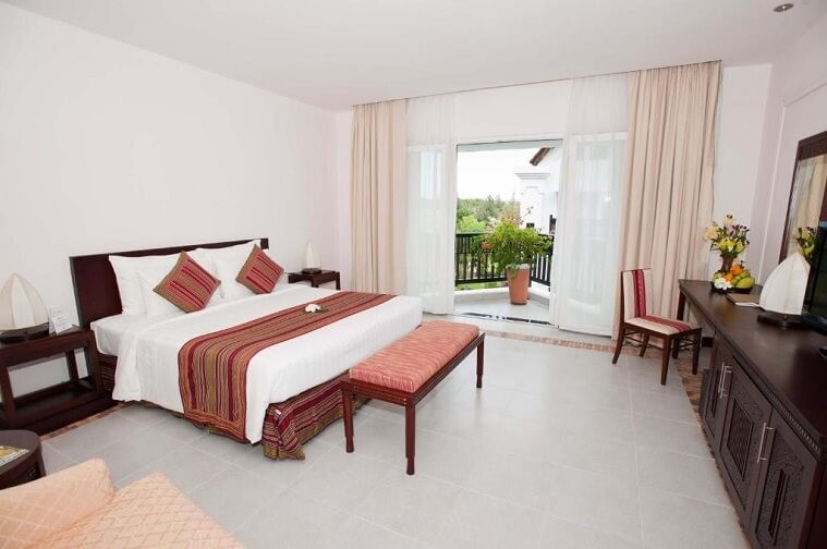 Phòng Superior Double Hướng Vườn