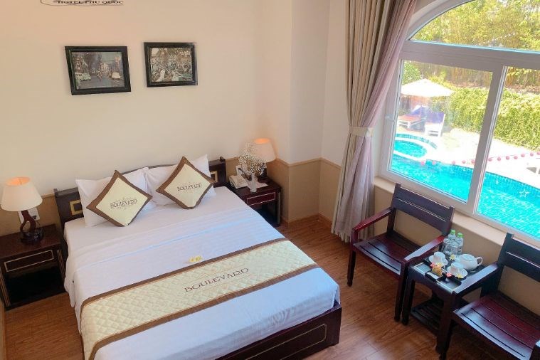Phòng Superior Double Pool View