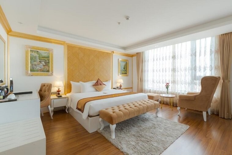 Phòng King Spa Hollywood Luxury