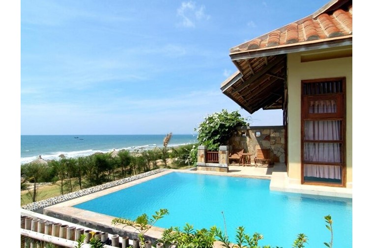 Pool Villa Beach Front View