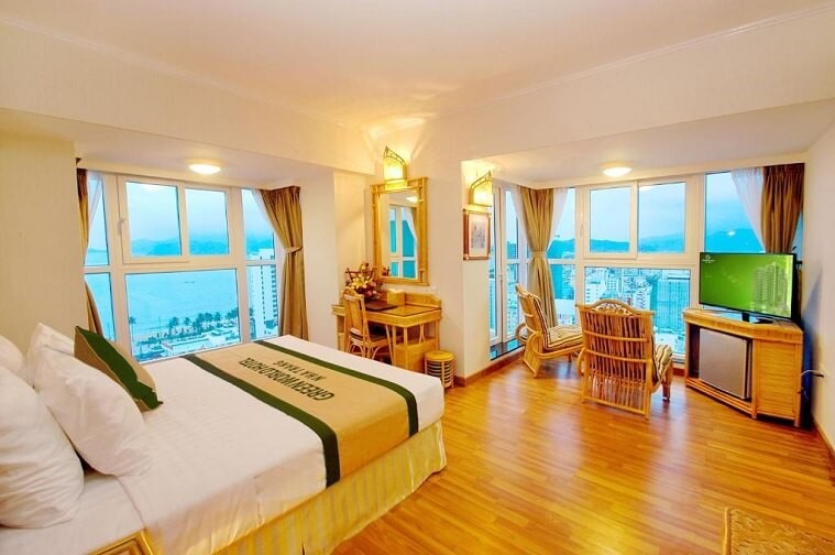 Phòng Junior Suite Sea View Balcony