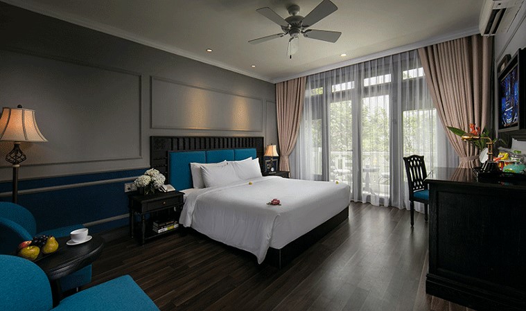 Phòng Deluxe Double With Balcony